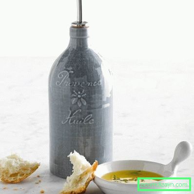 Ceramic bottle for olive oil