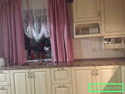 Short curtains for the kitchen (real photo)