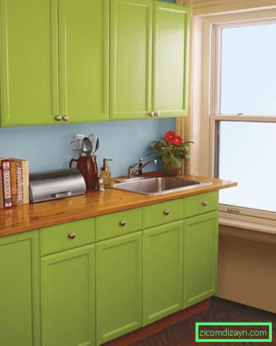 green-kitchen-cabinets